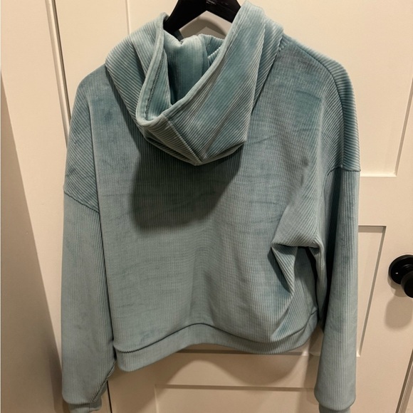 All hoodie size XS
ribbed
nwot - Picture 4 of 4